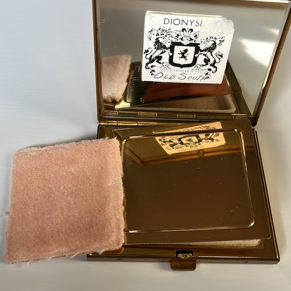 Vintage Dionysius Old South Powder Compact - Picture 8 of 11